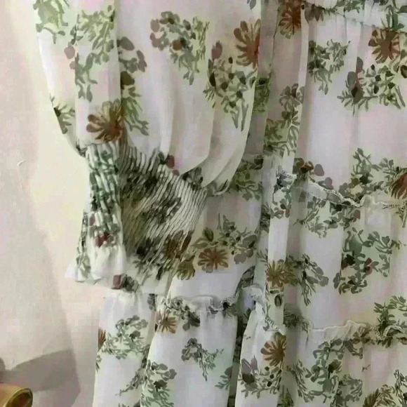Walter Baker White and Green Floral Sundress Shoulder size M - Picture 6 of 7
